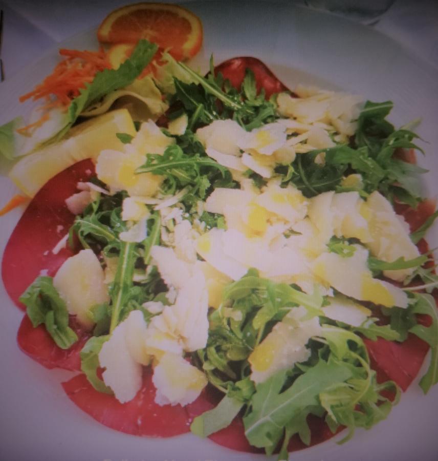 Bellerive Ristorante Albergo Манерба-дель-Гарда Экстерьер фото